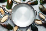Raw kiwi mussels